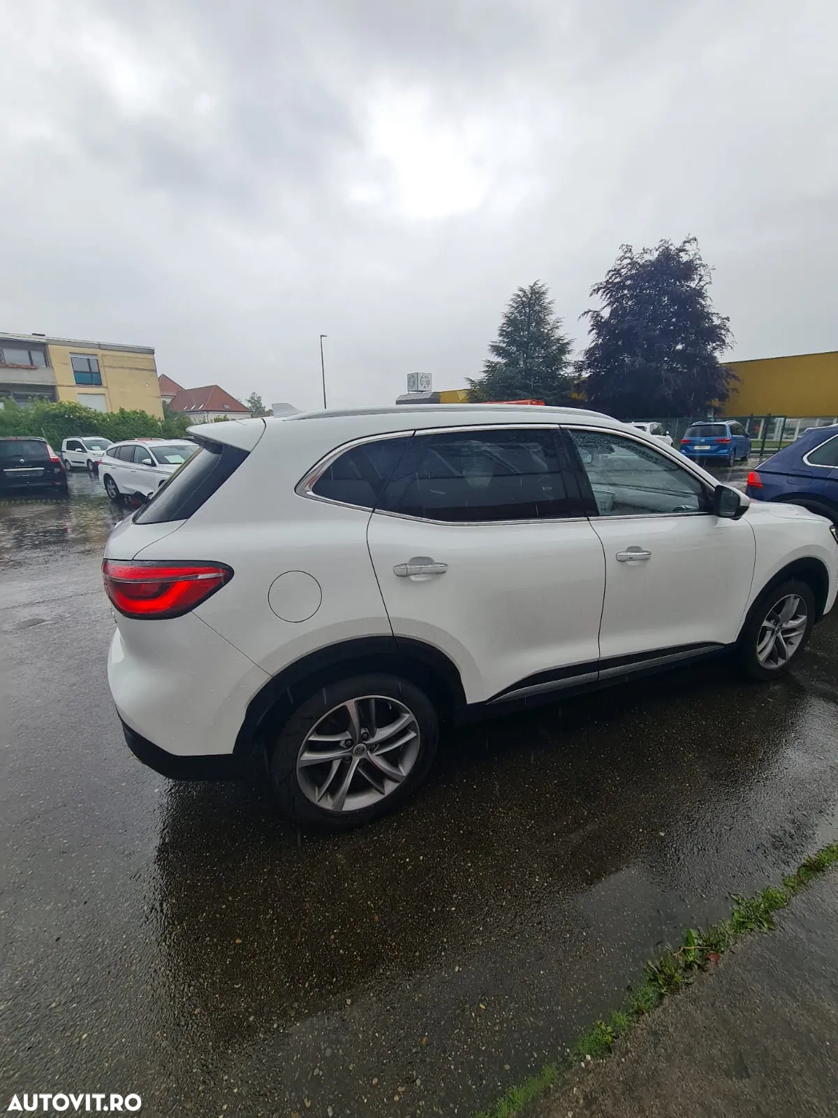 MG EHS 1.5T-GDI PHEV Luxury - 4