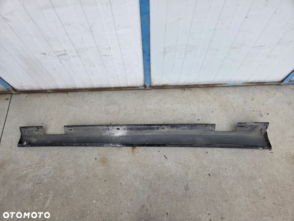 Listwa nakładka progu lewa Mercedes B-klasa W246   A246690024 - 9