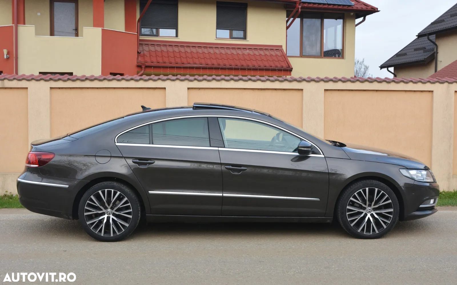 Volkswagen Passat CC 2.0 TDI BlueMotion Technology DSG Exclusive - 12
