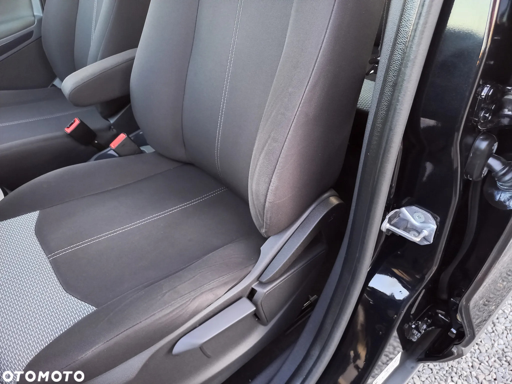 Ford EcoSport 1.0 EcoBoost TITANIUM - 31