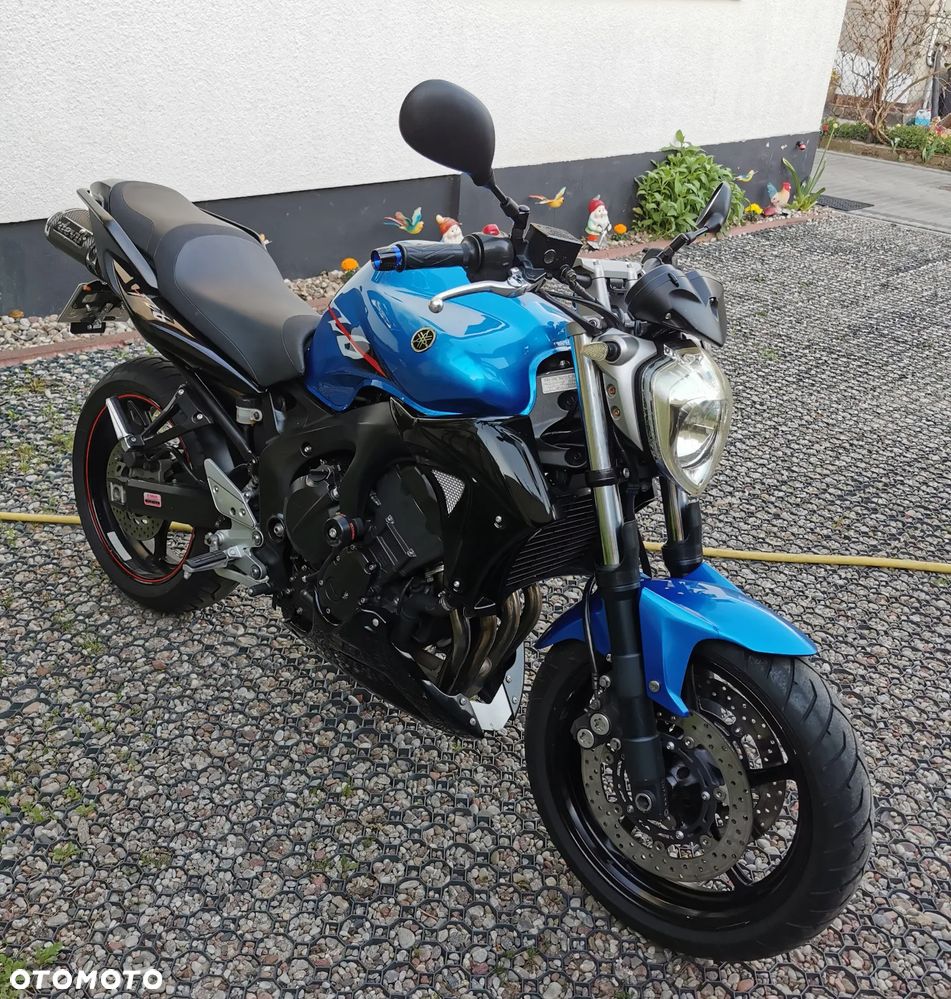 Yamaha FZ6 - 1