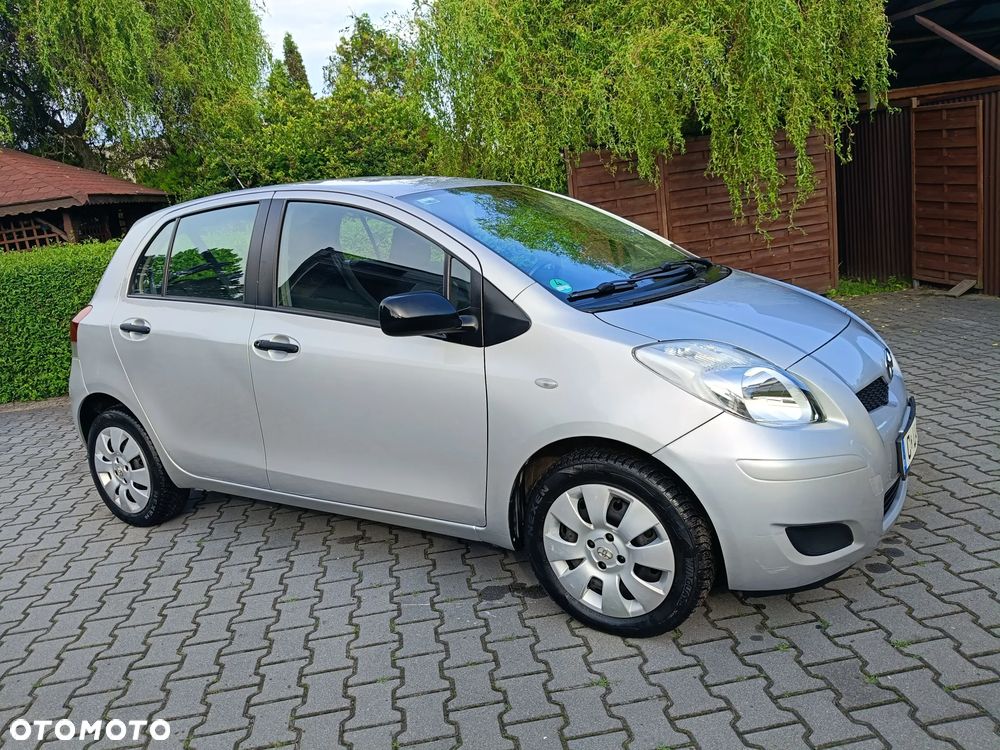 Toyota Yaris - 28