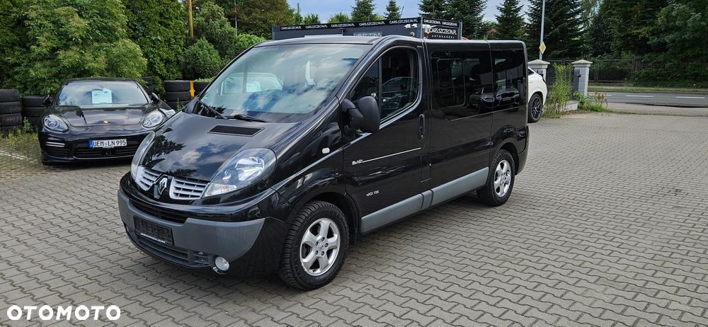 Renault Trafic 2.0 dCi 115 FAP Passenger Black Edition - 5