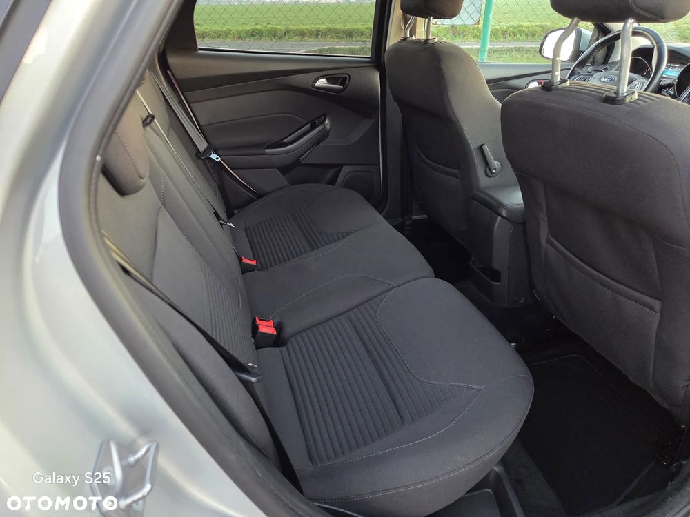 Ford Focus 1.5 TDCi DPF Start-Stopp-System Titanium - 9