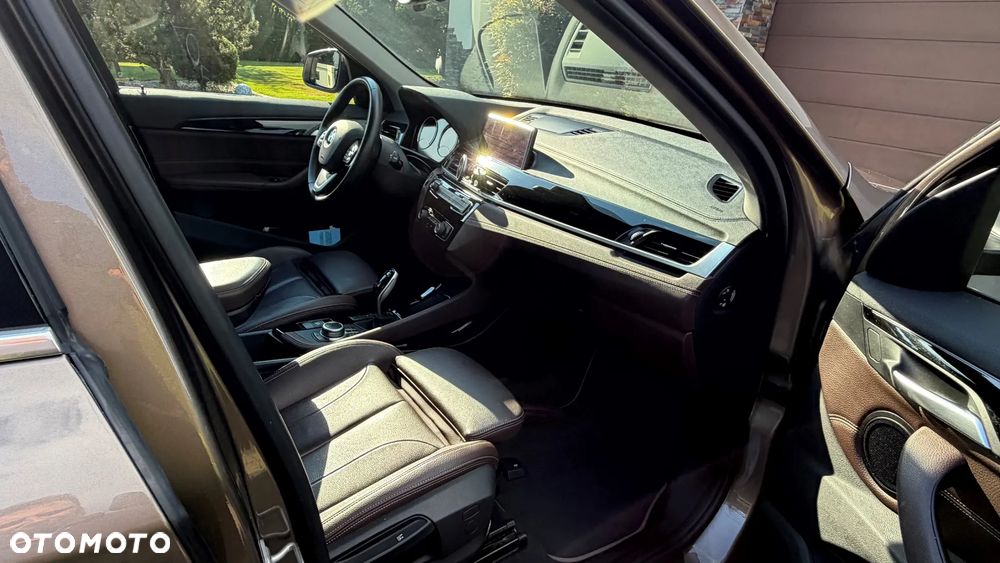 BMW X1 sDrive18i - 12