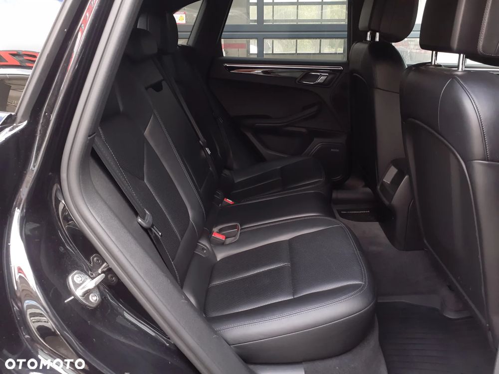 Porsche Macan - 29