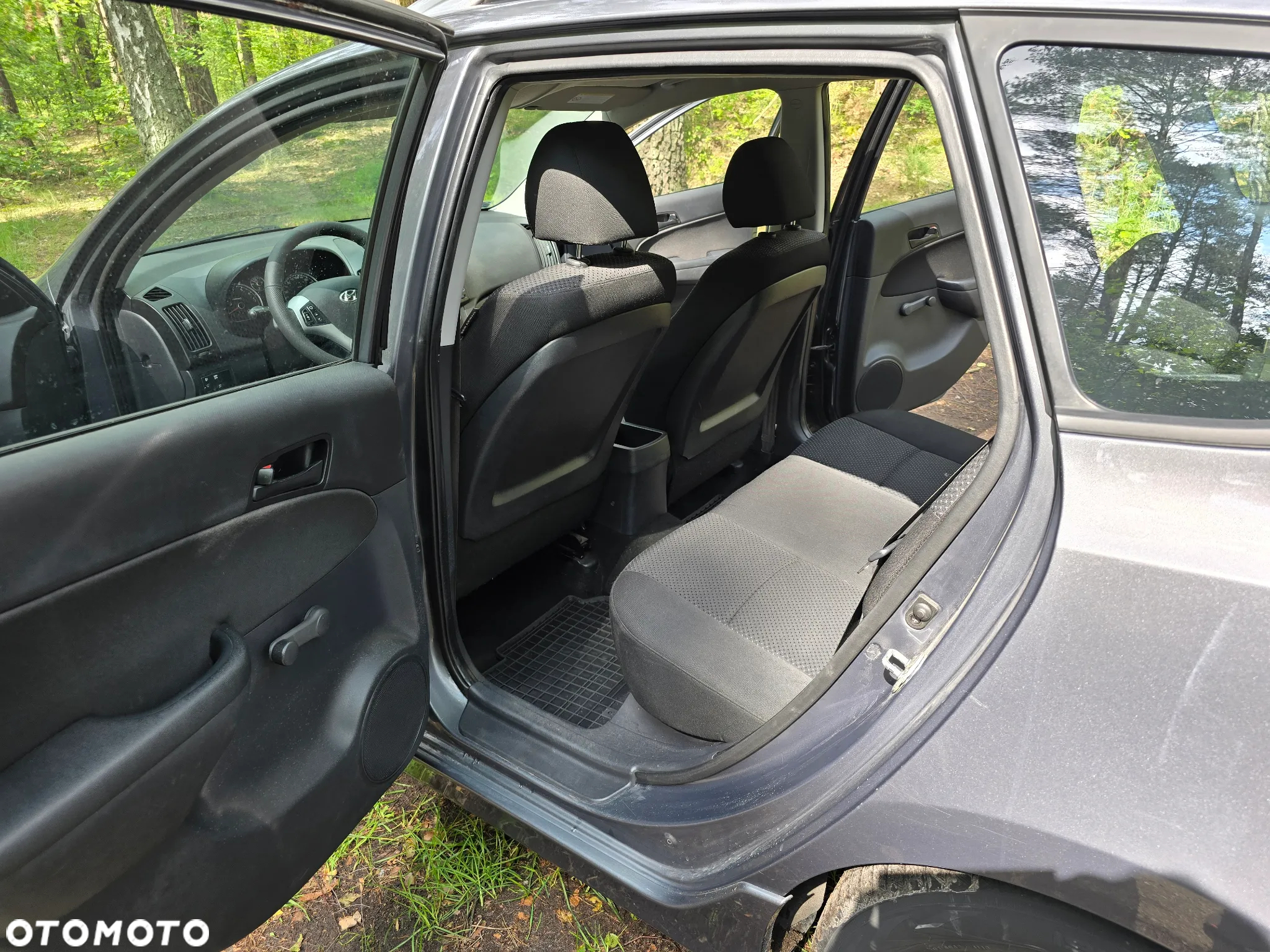 Hyundai i30 1.4 Base + - 9