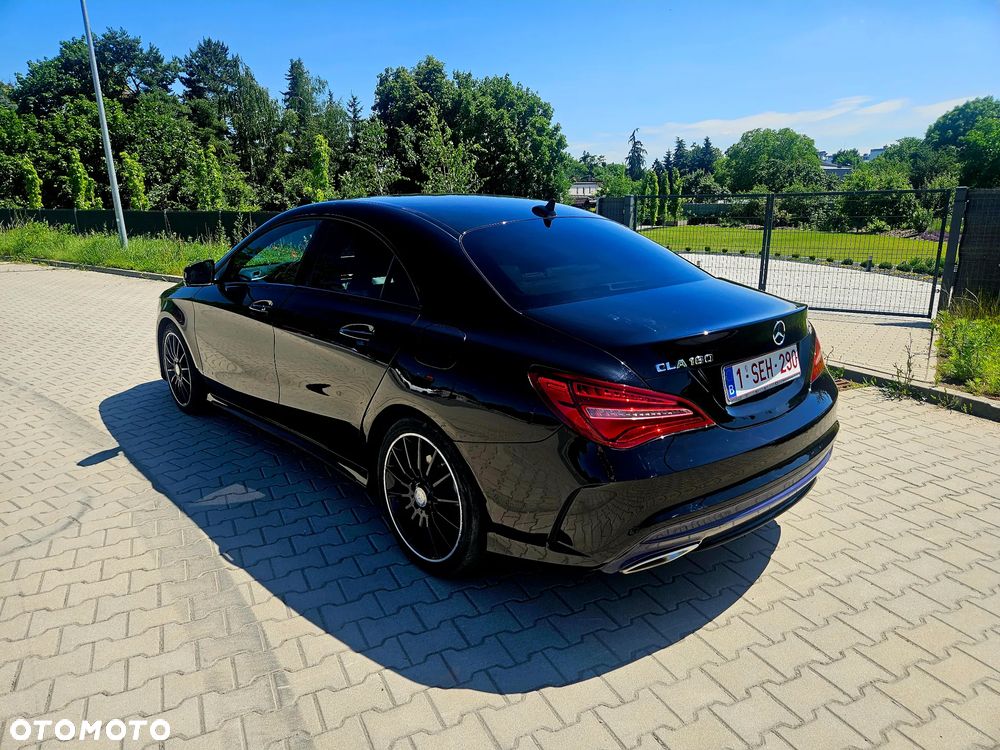 Mercedes-Benz CLA 180 AMG Line - 13