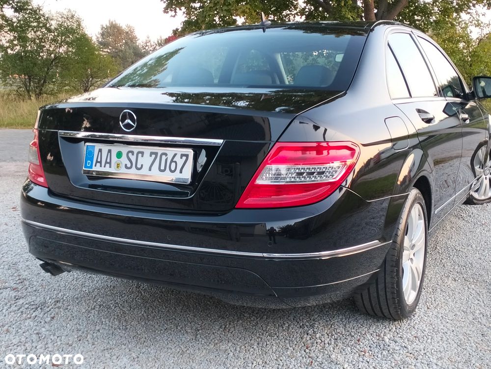 Mercedes-Benz Klasa C 180 Kompressor Avantgarde - 26