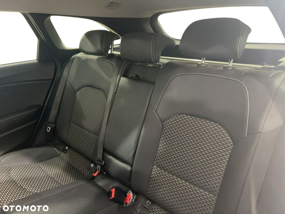 Kia Ceed 1.5 T-GDI Business Line Plus - 13