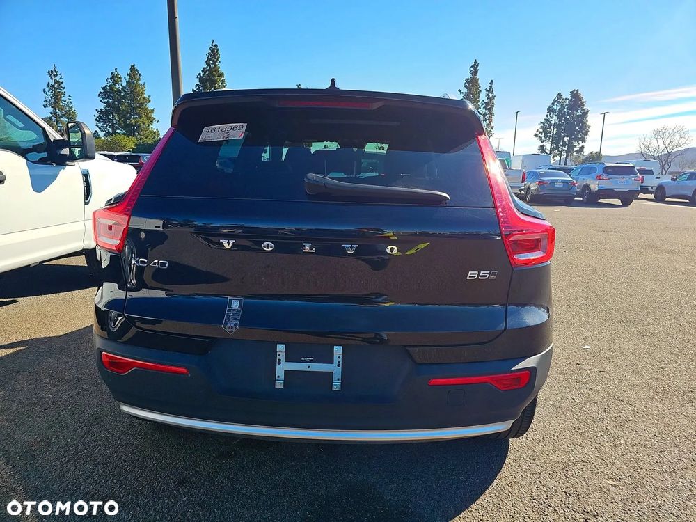 Volvo XC 40 B5 B AWD Geartronic Inscription - 5