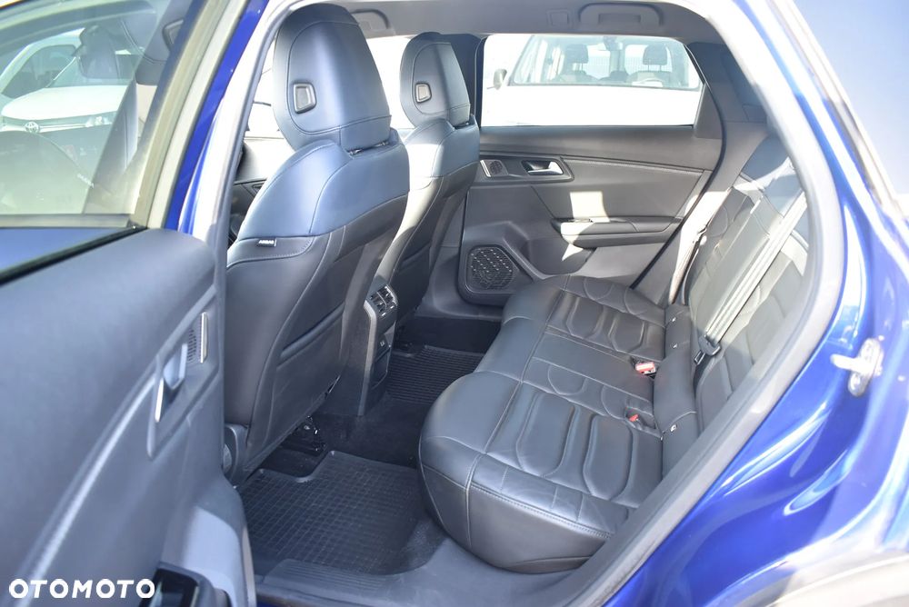Citroën C5X 1.6 PureTech Shine EAT8 - 12