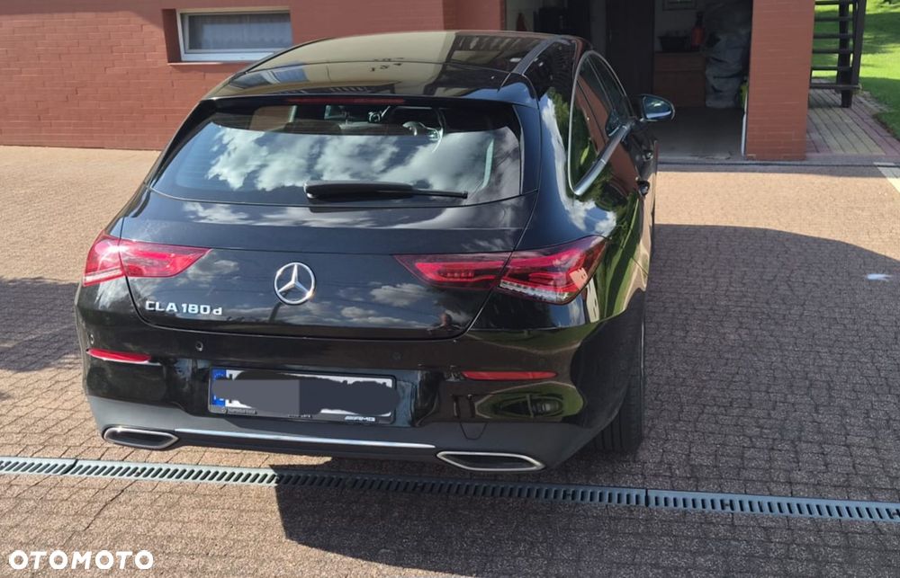 Mercedes-Benz CLA 180 d 8G-DCT - 3