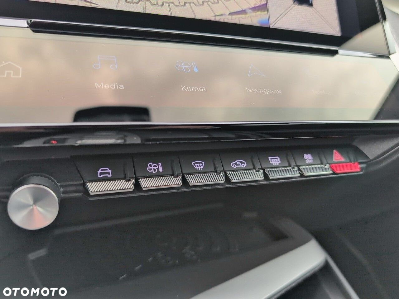 Peugeot 408 - 16