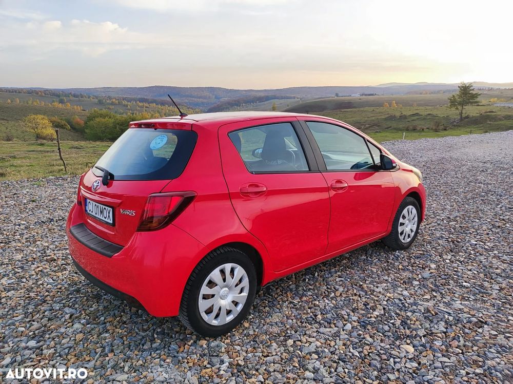 Toyota Yaris 1.3 VVT-i Luna - 6