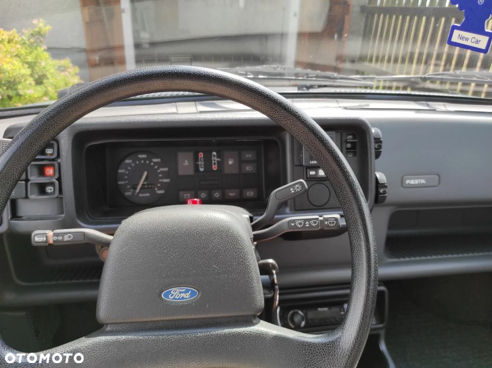 Ford Fiesta 1.1 C - 24