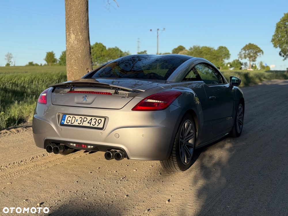 Peugeot RCZ - 2