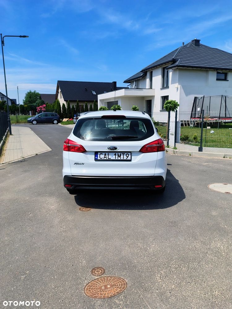 Ford Focus 1.5 TDCi Trend - 4