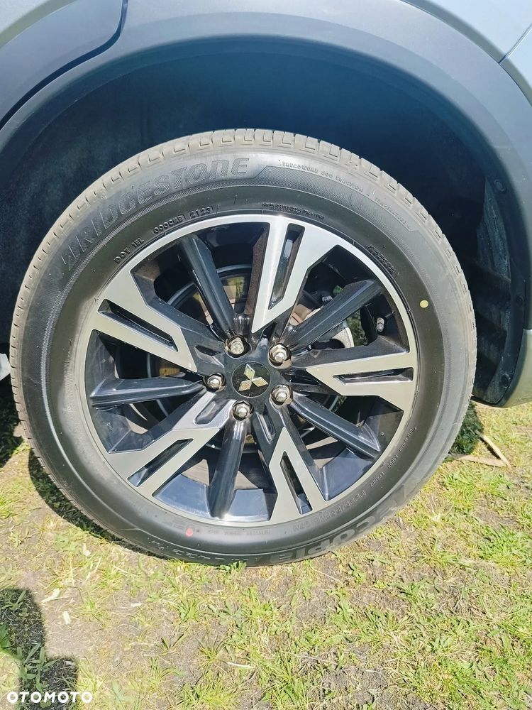 Mitsubishi Eclipse Cross 1.5 T-MIVEC (ClearTec) CVT 4WD Plus - 25