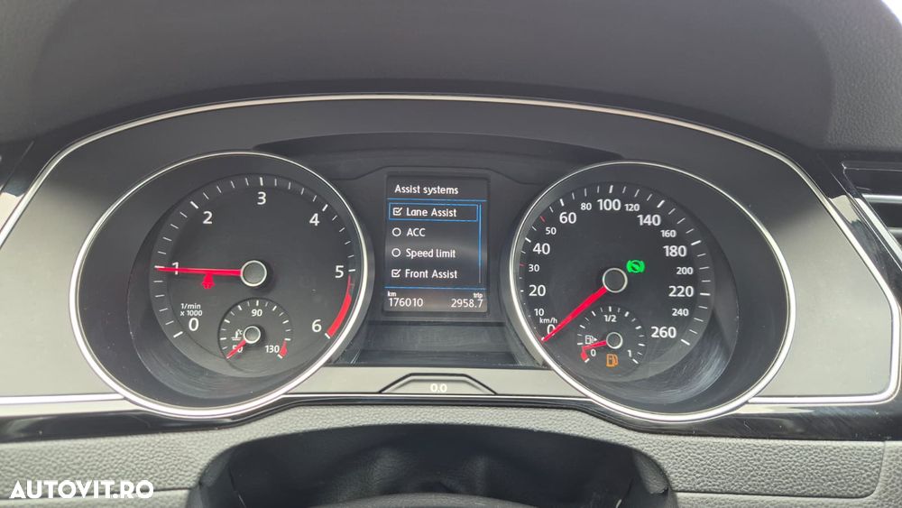 Volkswagen Passat - 15