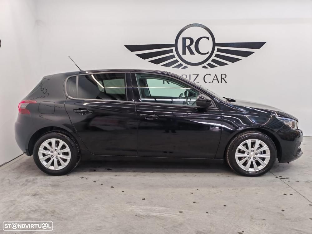 Peugeot 308 1.5 BlueHDi Style J17 EAT8 - 4