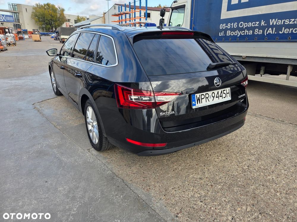 Skoda Superb 2.0 TDI 4x4 Style DSG - 7