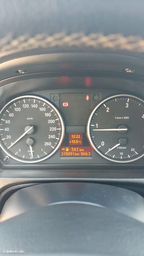 BMW 320 ver-d-sport - 8
