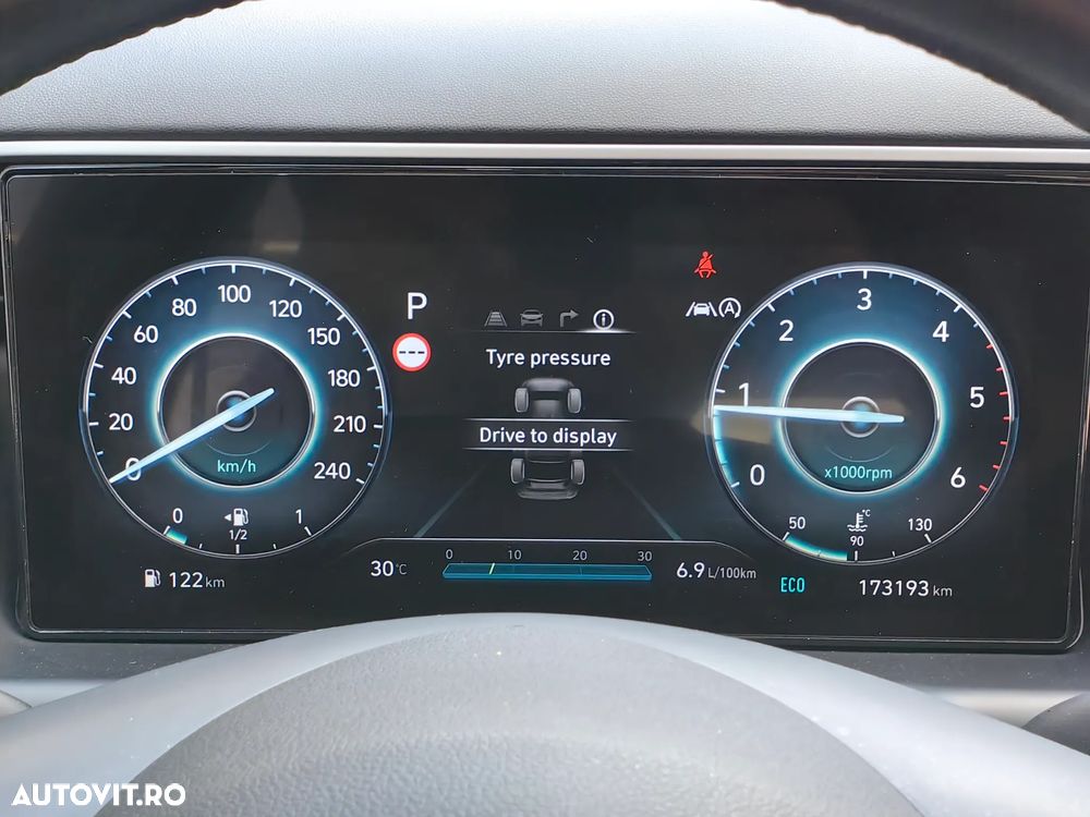 Hyundai Tucson 1.6 CRDi 48V-Hybrid 2WD DCT Trend - 27