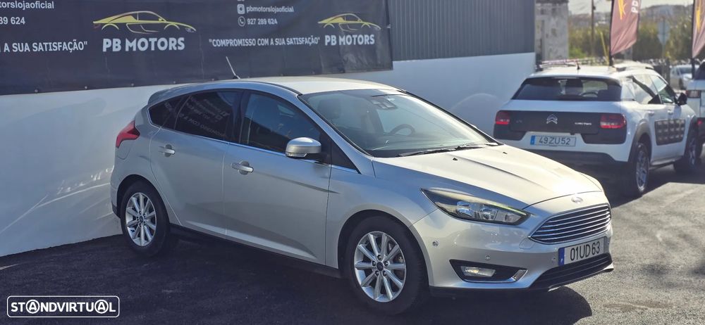 Ford Focus 1.0 EcoBoost Titanium - 22