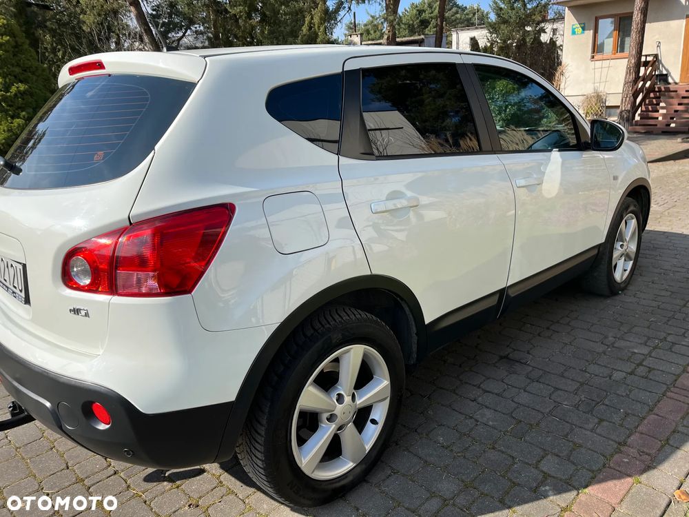 Nissan Qashqai 2.0 dCi DPF acenta - 4