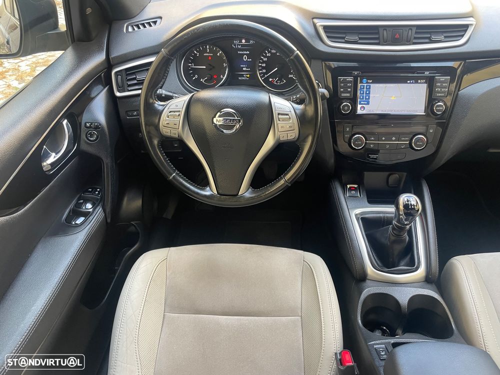 Nissan Qashqai 1.5 dCi Tekna Premium Pele S Alcantara - 15