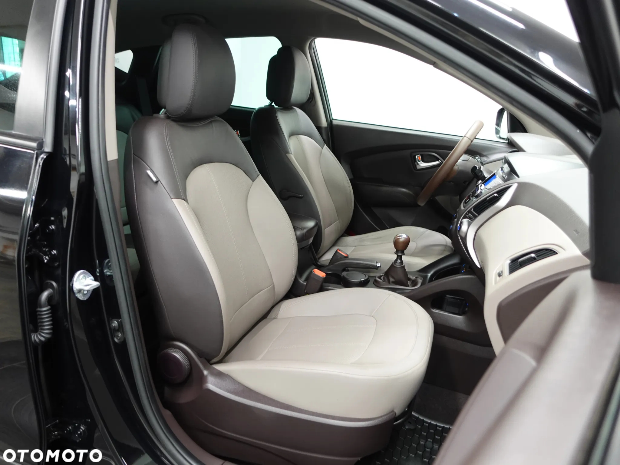 Hyundai ix35 2.0 CRDi 4WD Premium - 29