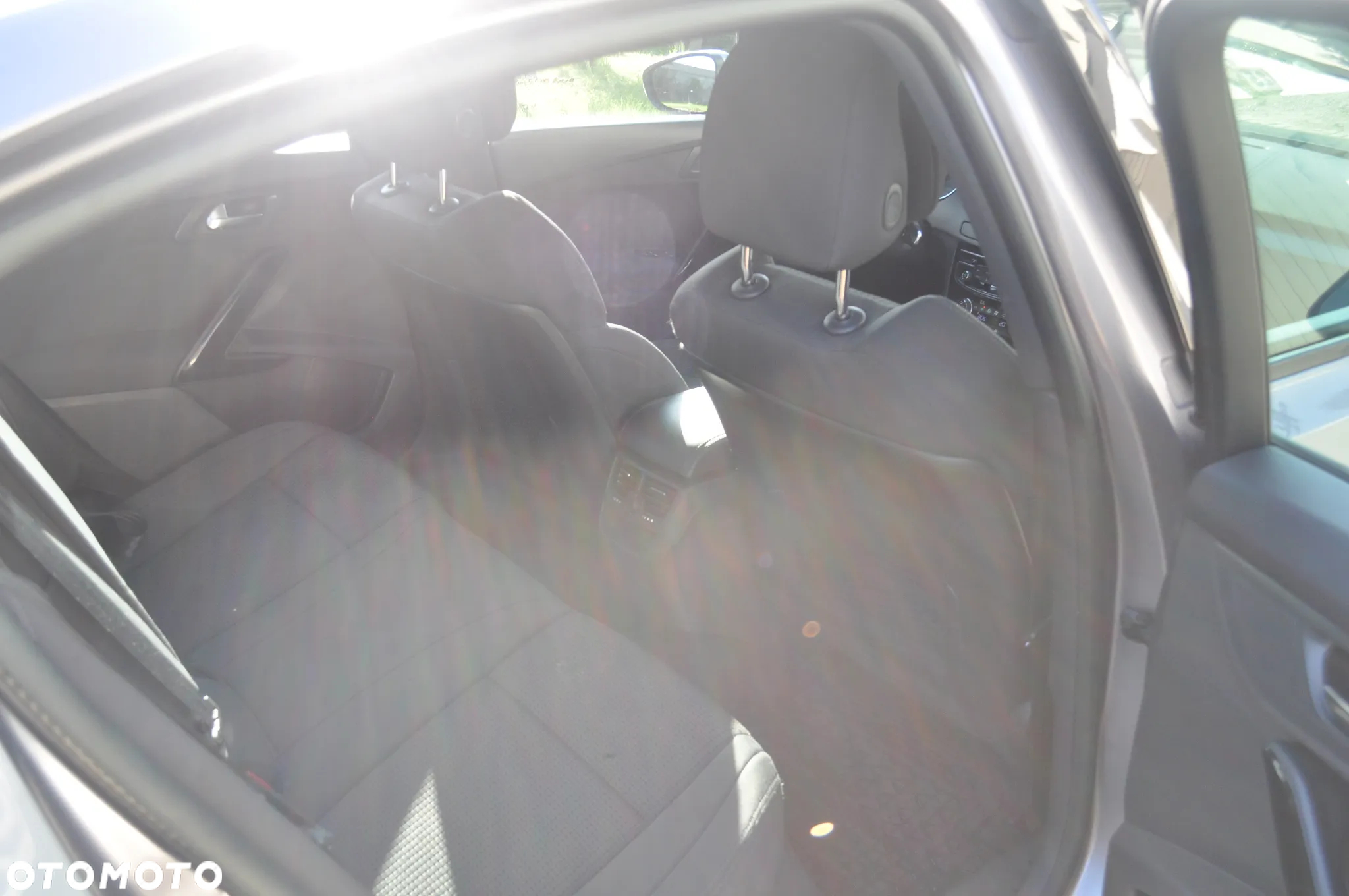 Peugeot 508 1.6 e-THP Allure S&S - 9