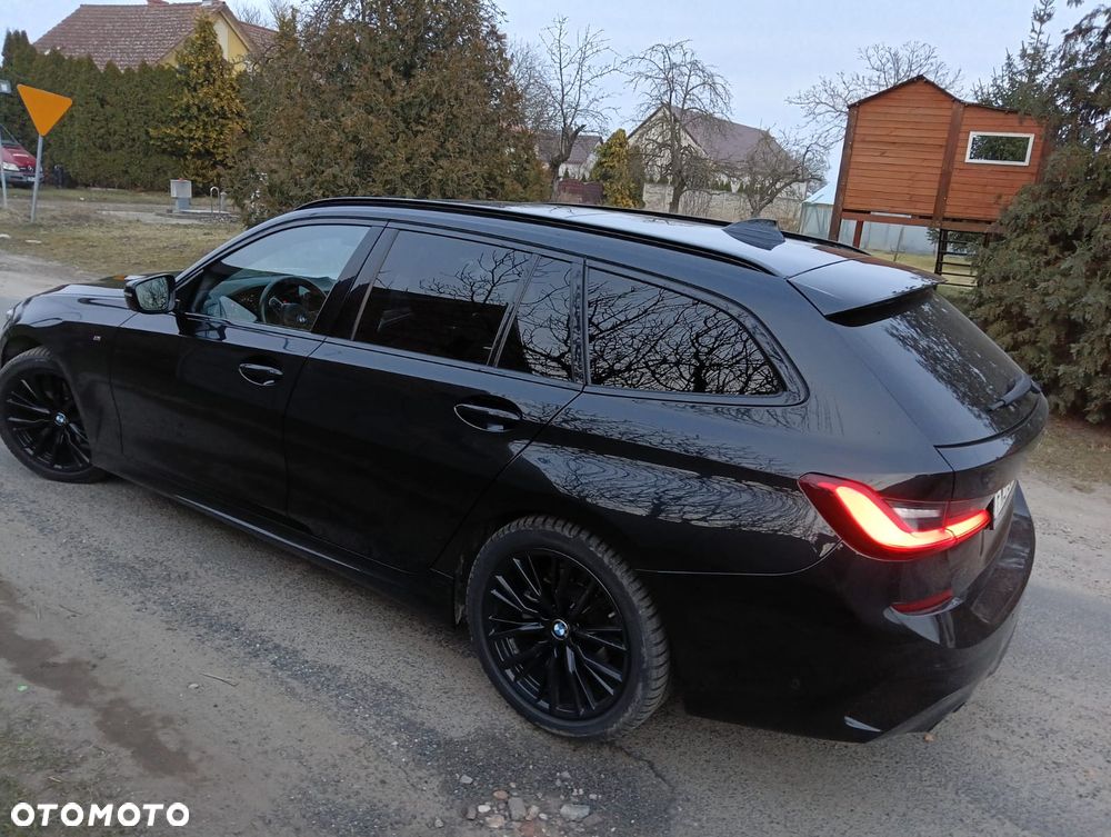 BMW Seria 3 320d xDrive Edition M Sport Shadow - 8