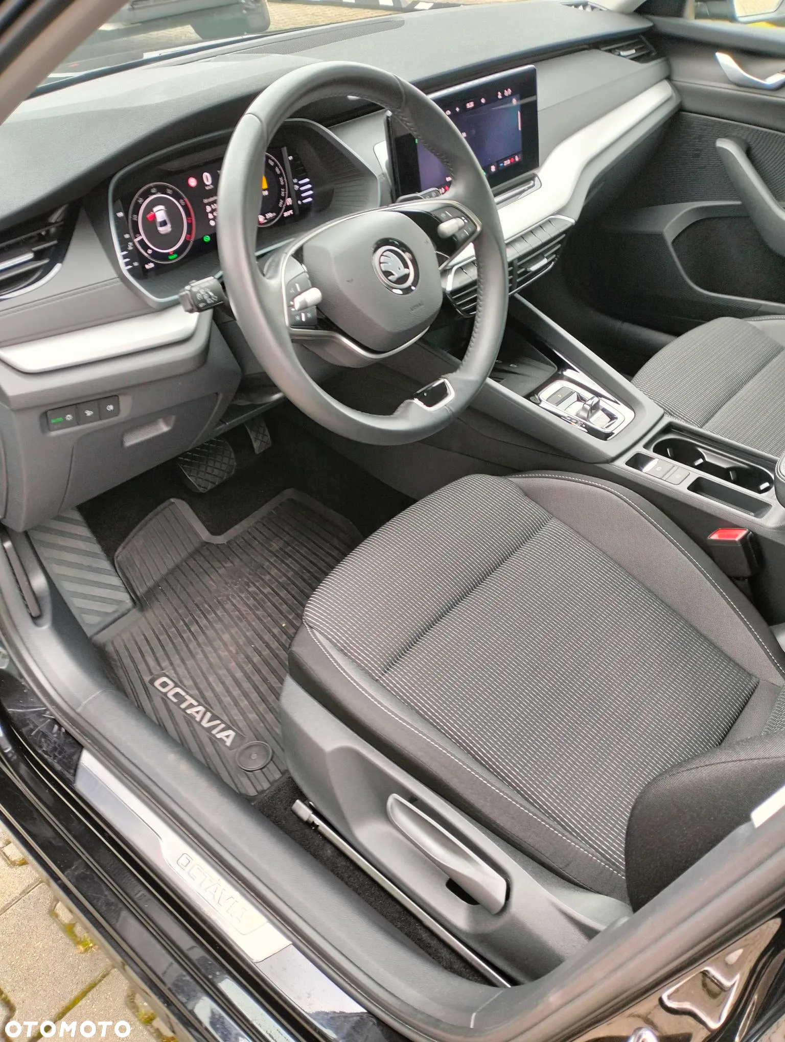 Skoda Octavia ver-1-5-tsi-mhev-selection-dsg - 13