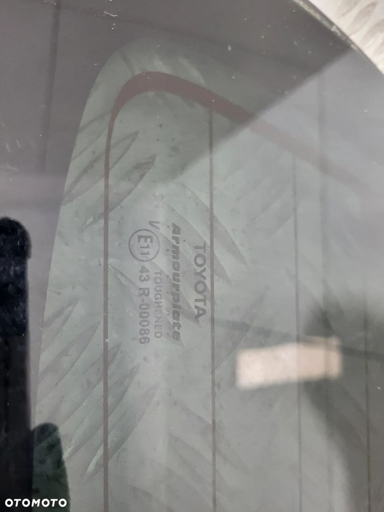 Toyota Hilux VII Szyba Karoseryjna Kabiny Tył - 4