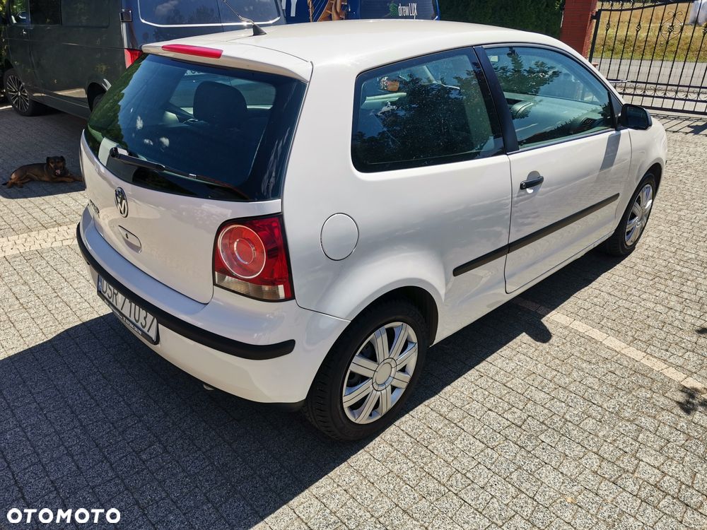 Volkswagen Polo - 2