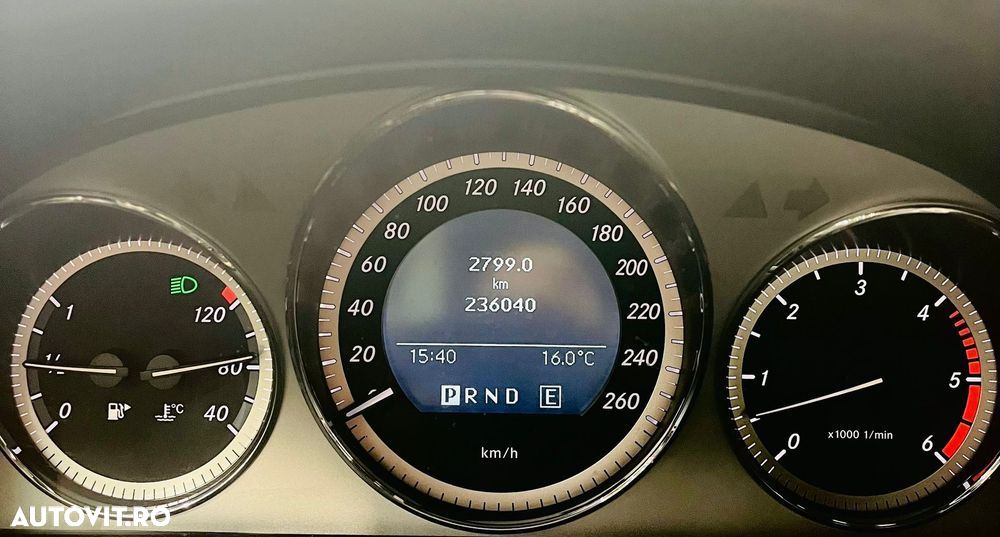 Mercedes-Benz GLK - 2
