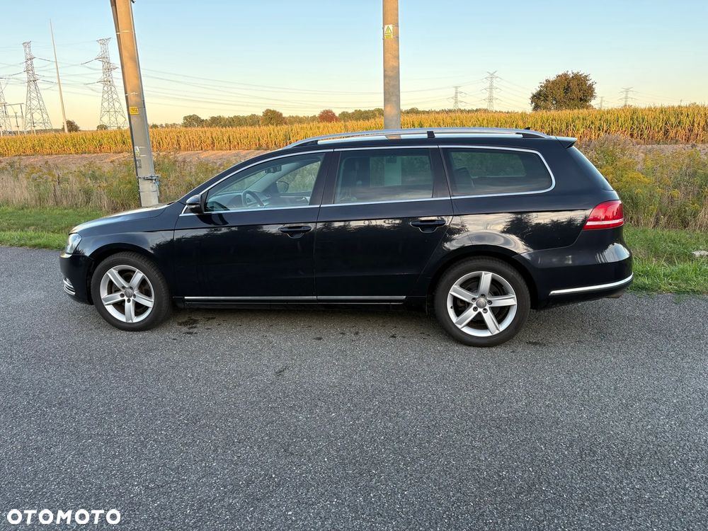 Volkswagen Passat - 4