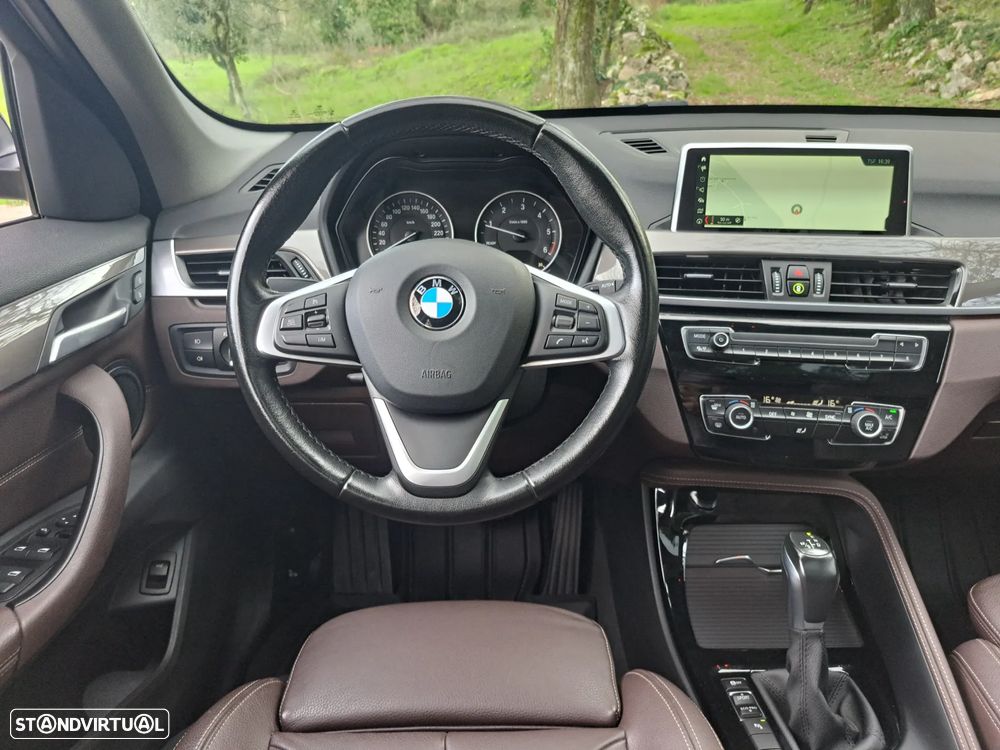 BMW X1 sDrive18d Aut. xLine - 25