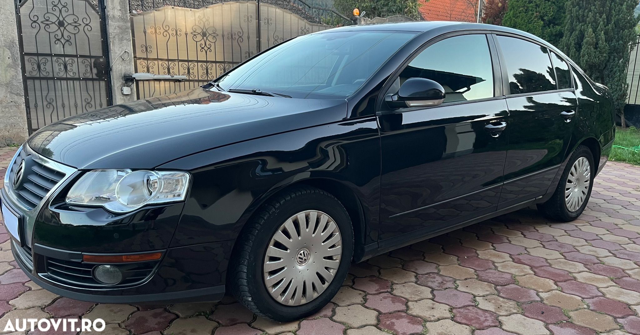Volkswagen Passat Variant 2.0 TDI Blue TDI DSG Comfortline - 1