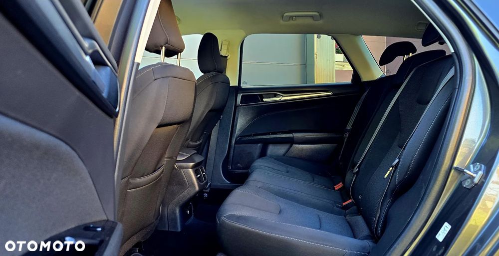 Ford Mondeo 2.0 EcoBlue Titanium - 32
