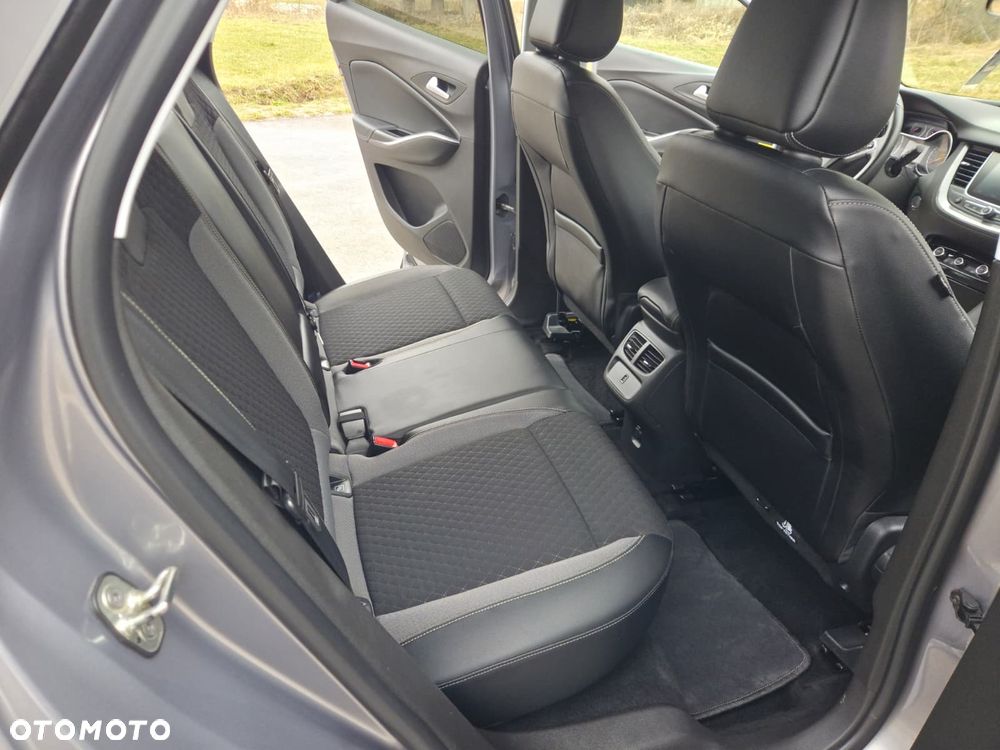 Opel Grandland X 1.6 CDTI Enjoy S&S - 16