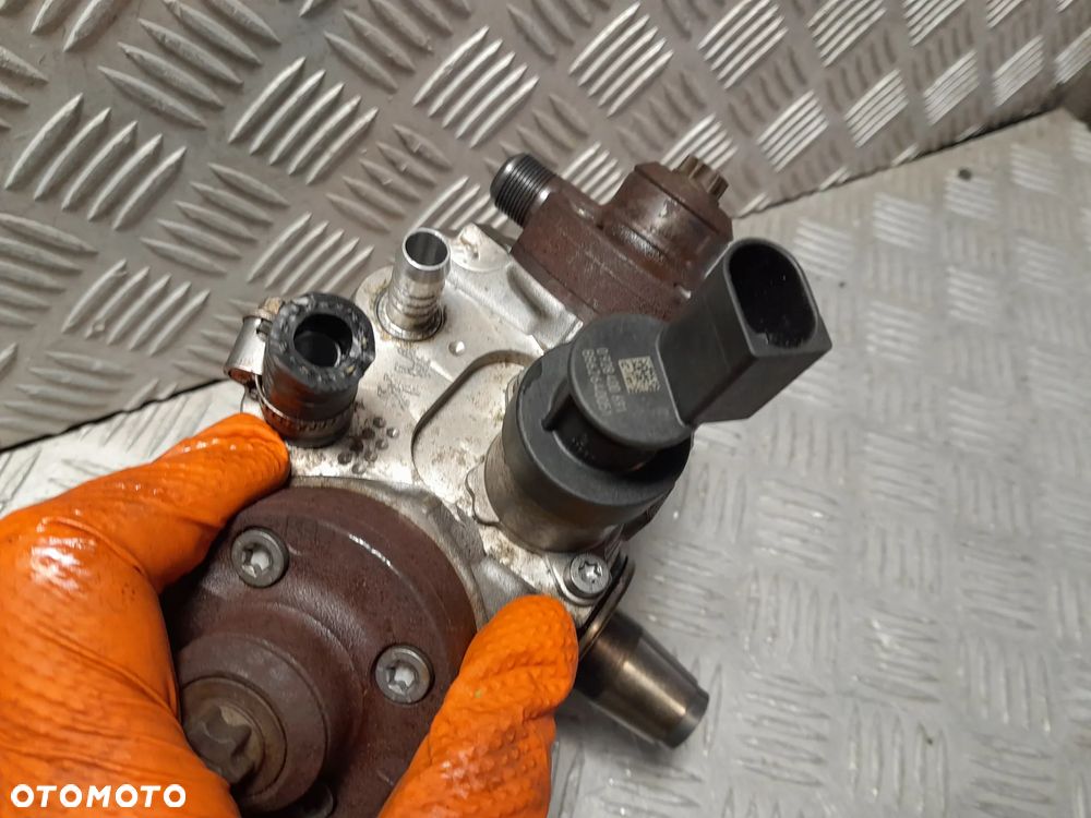 BMW E92 POMPA WTRYSKOWA N57 3.0 DIESEL OZNACZENIE: 0445010617 - 3