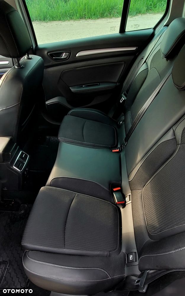 Renault Megane 1.5 Blue dCi Intens EDC - 20