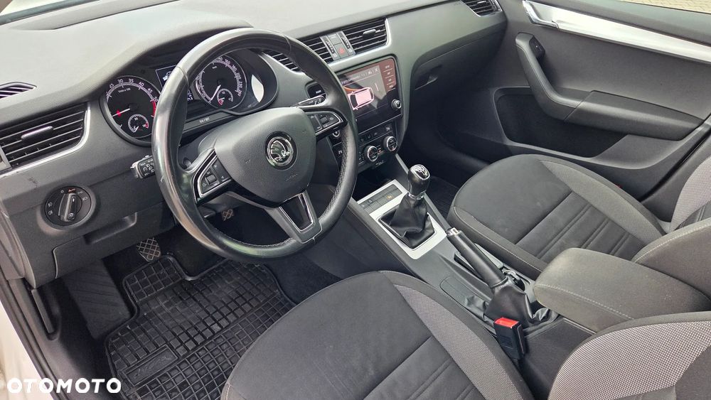 Skoda Octavia 1.6 TDI SCR Ambition - 15