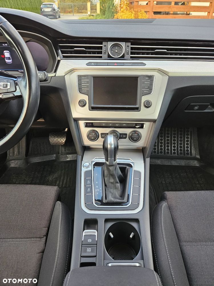 Volkswagen Passat 1.8 TSI BMT Comfortline DSG - 19