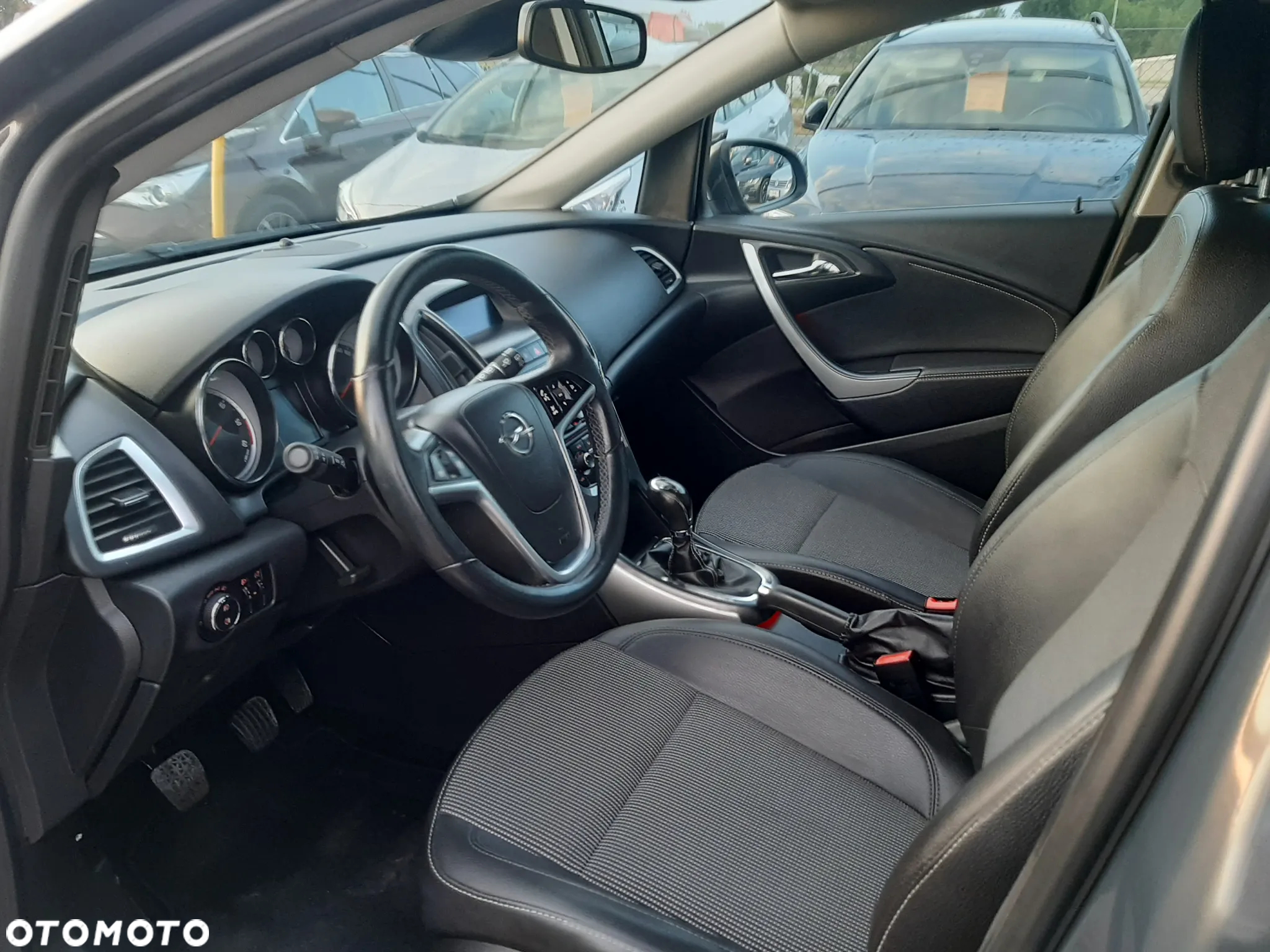 Opel Astra IV 1.7 CDTI Cosmo - 12
