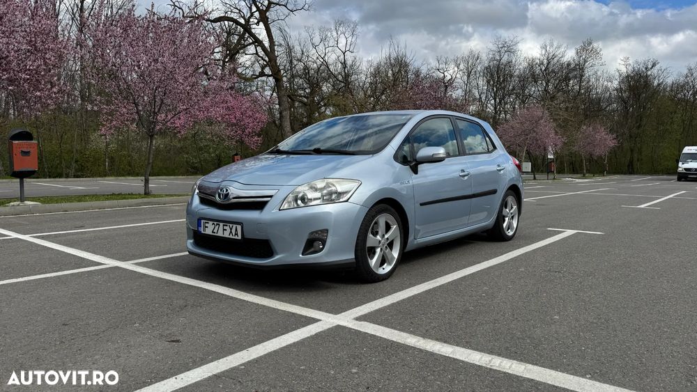 Toyota Auris - 1
