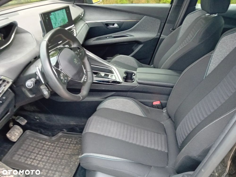 Peugeot 3008 - 17